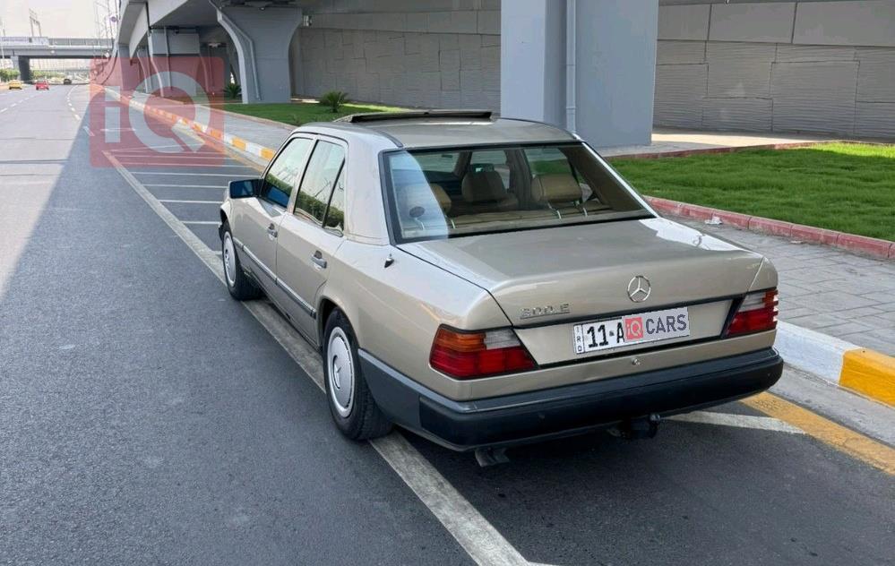 مێرسێدس بێنز E-Class